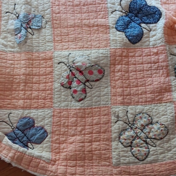 Vintage Butterfly Hand Quilted Quilt - Picture 7 of 16